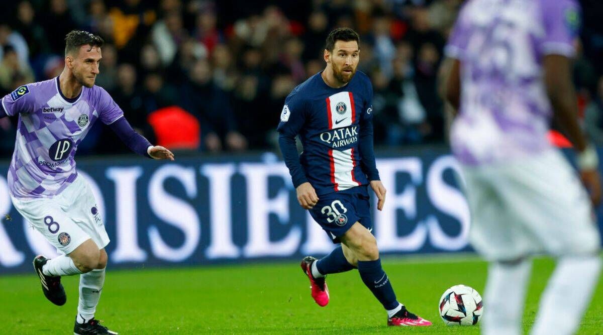 El PSG ganó de la mano de Messi que marcó el 2 1 ante el Toulouse