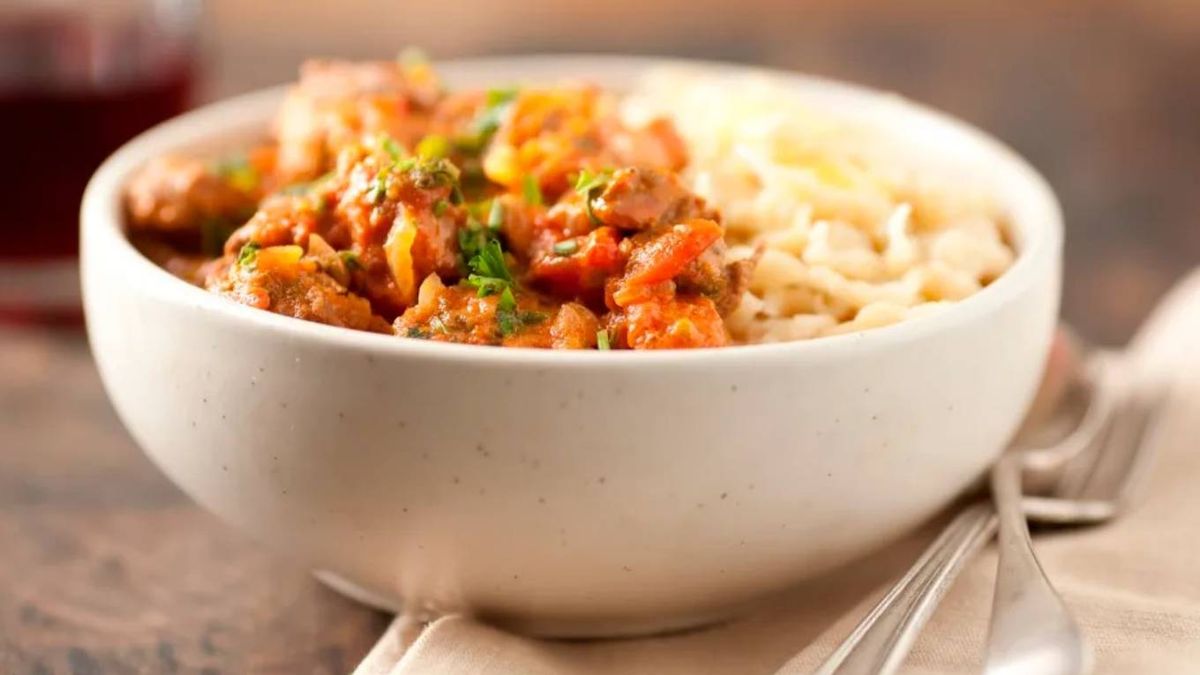 Cómo hacer goulash con la receta de Maru Botana