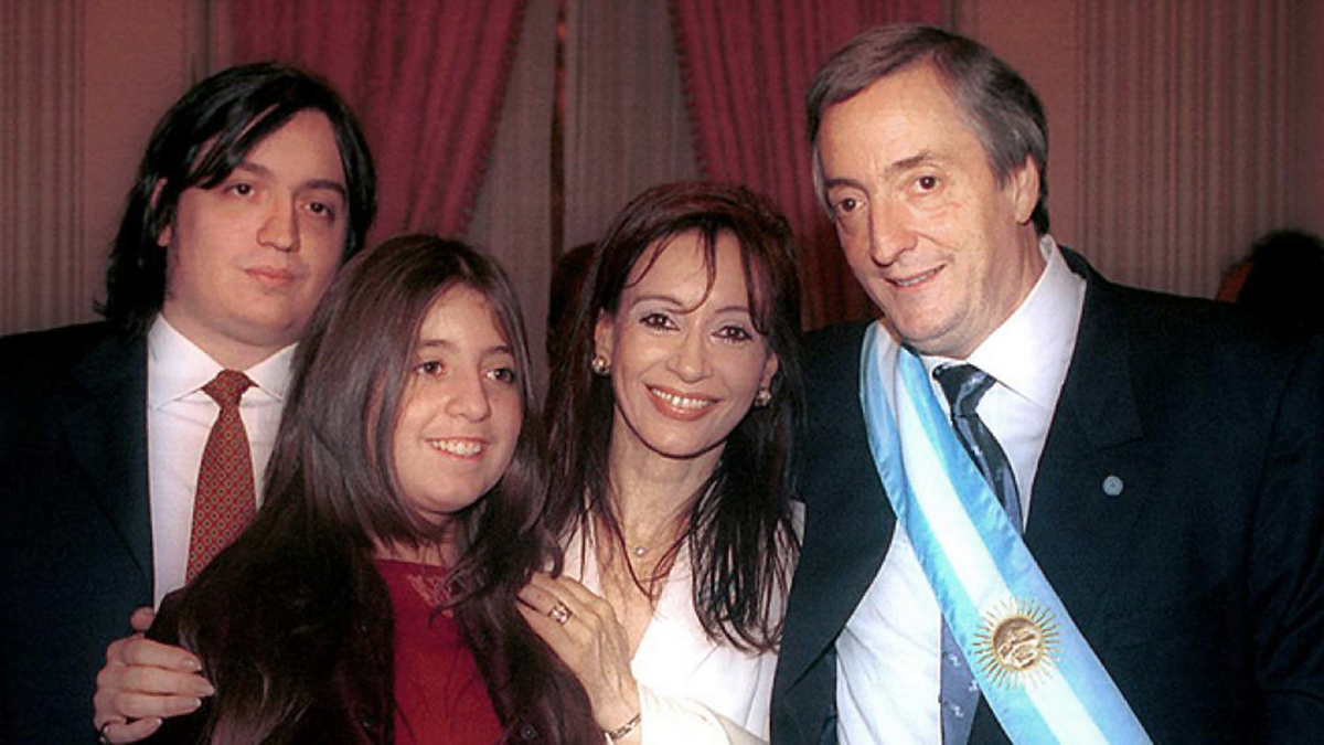 Florencia Kirchner le explicó a su hija dónde está el abuelo Néstor