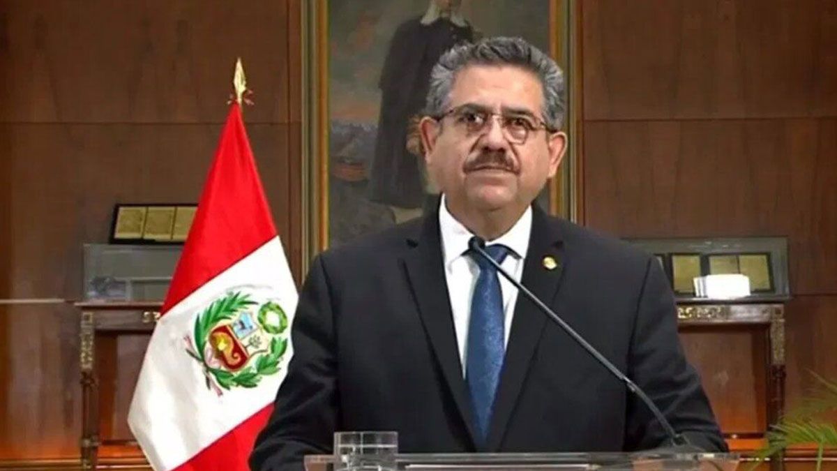 Perú Manuel Merino presentó su renuncia como presidente a cinco días