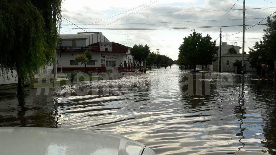 Inundaciones El modelo sojero provoca suelos sin capacidad de absorción