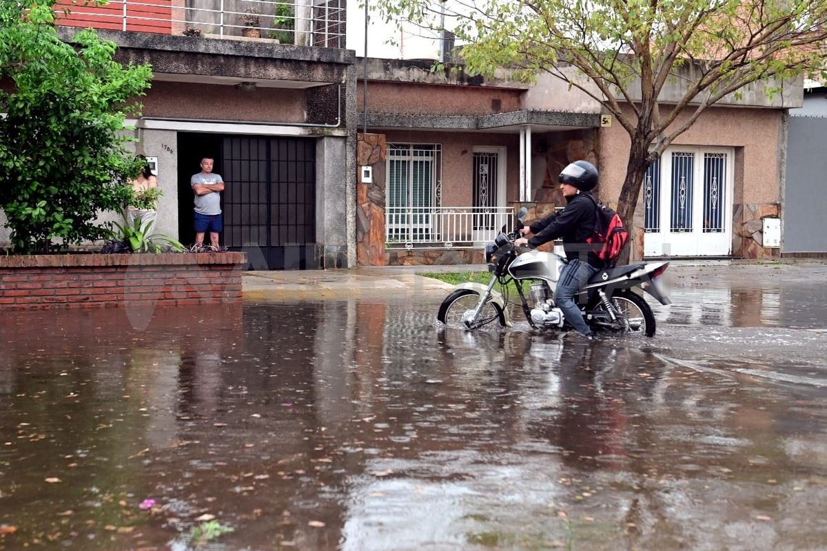 Elecciones Las Fotos De La Tormenta Que Complic La Jornada