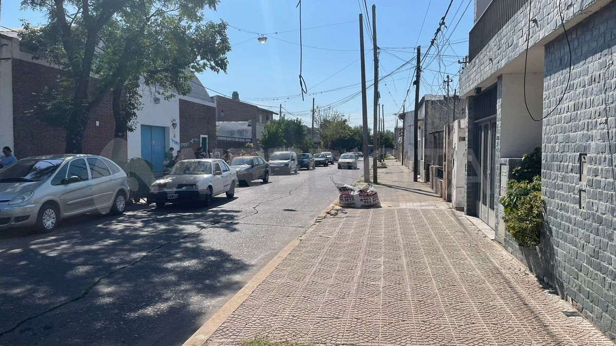 Rosario vecinos atraparon a un ladrón le ataron las manos y esperaron