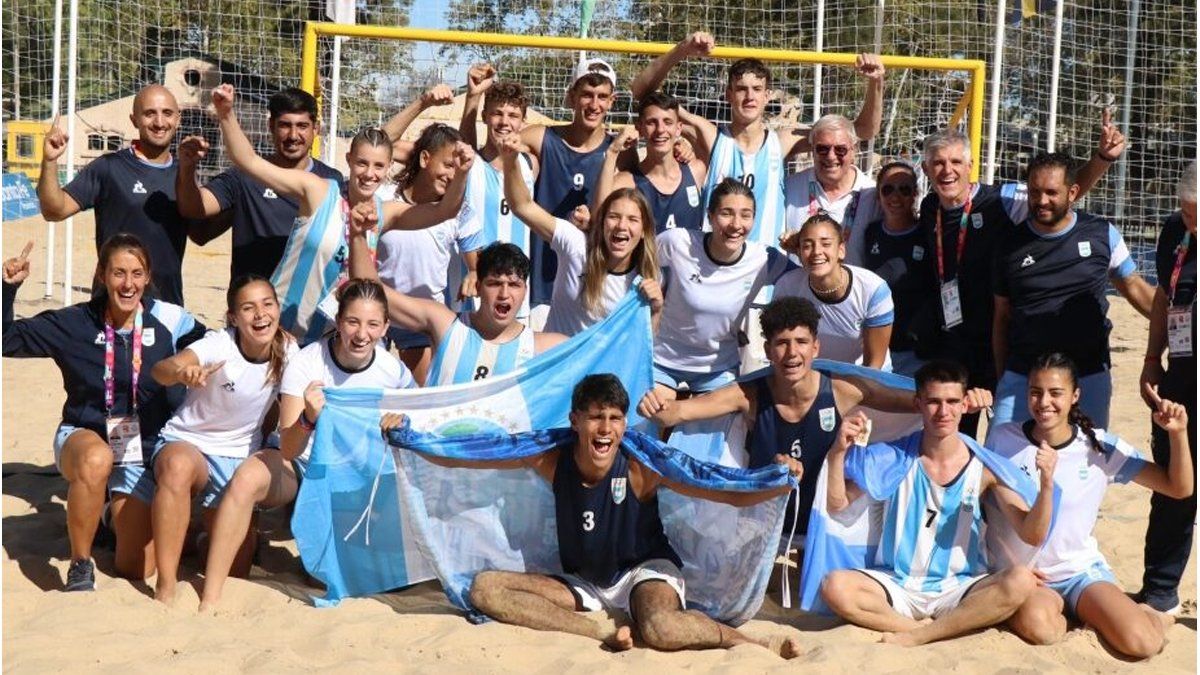 Oro para Argentina en Hockey 5 y Beach Handball, en los Juegos Suramericanos