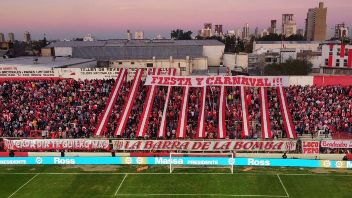 Previo a Vélez Se redujo la sanción que había recibido la hinchada de