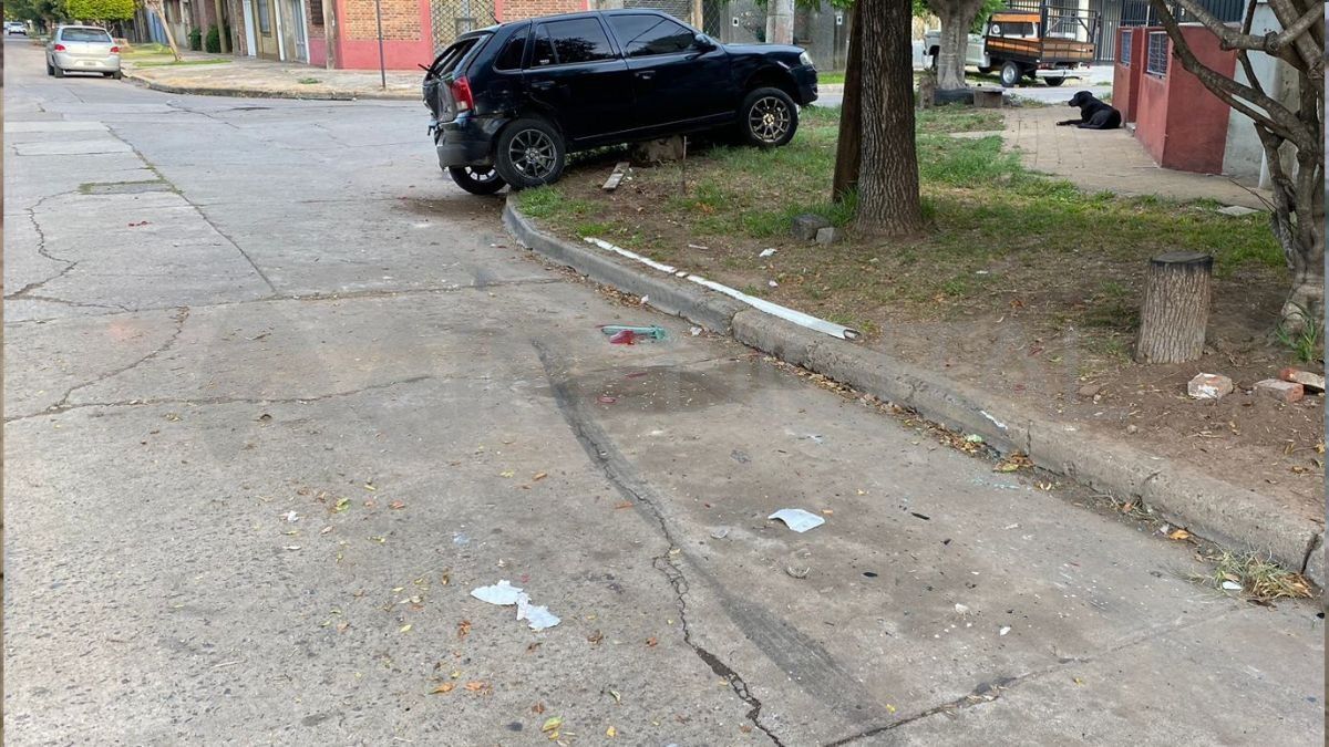 Dio Marcha Atr S Choc A Un Auto Estacionado Se Fug Y Lo Encontraron