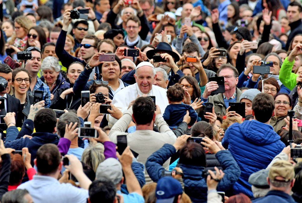 El Vaticano dio a conocer cuántos católicos hay en el ...