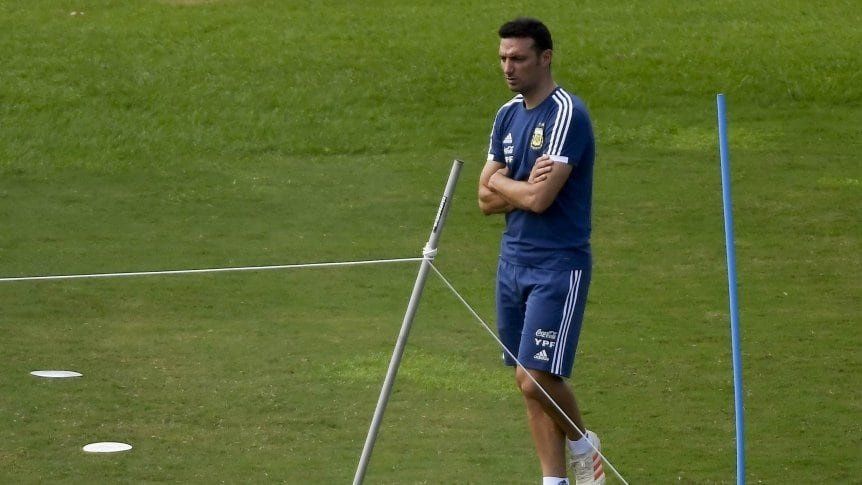 Scaloni llegará en los próximos días a la República Argentina, si se mantiene la posibilidad de retornar a la actividad durante este año.