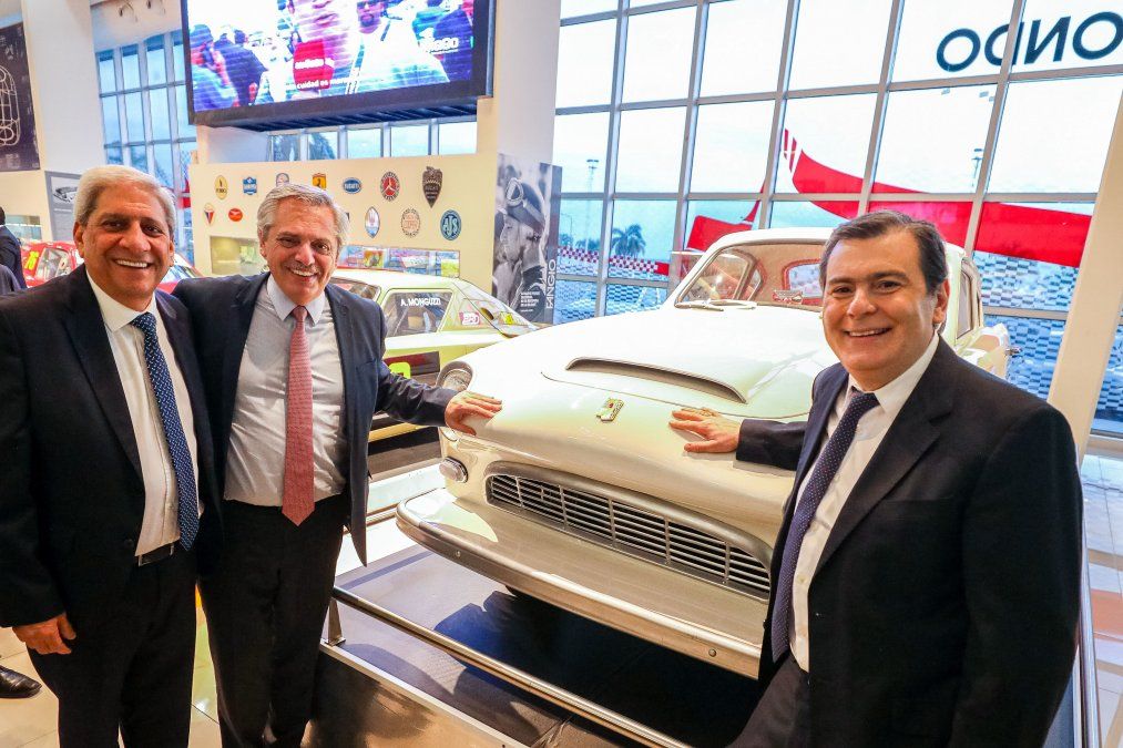 El presidente electo, Alberto Fernández, recorrió el Autódromo Internacional de Río Hondo, junto al gobernador de Santiago del Estero, Gerardo Zamora, y el vicegobernador José Neder.