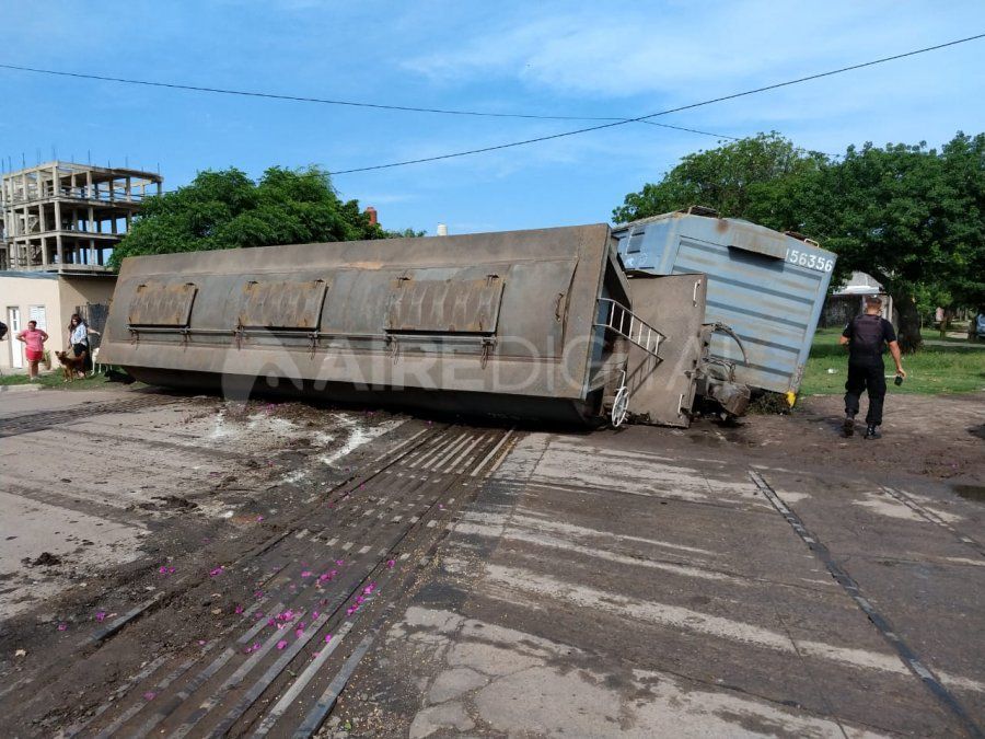 Una formación del Belgrano Cargas descarriló en Luciano Torrent y Güemes