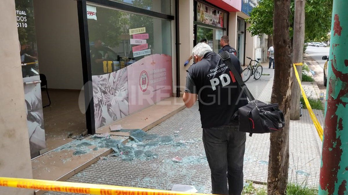 Peritos de la PDI realizaron los peritajes en el lugar.