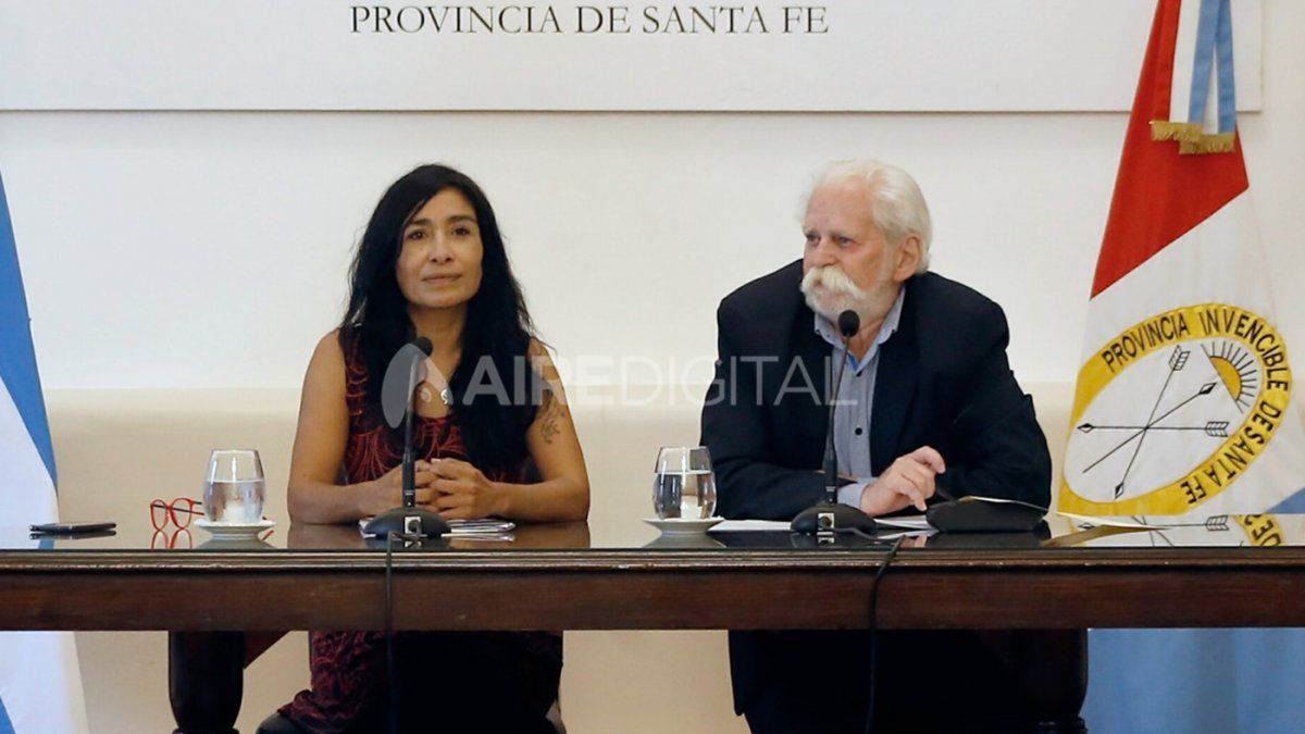 Gabriela Sosa y Jorge Muhr durante la presentación del 5° informe del Ruvim