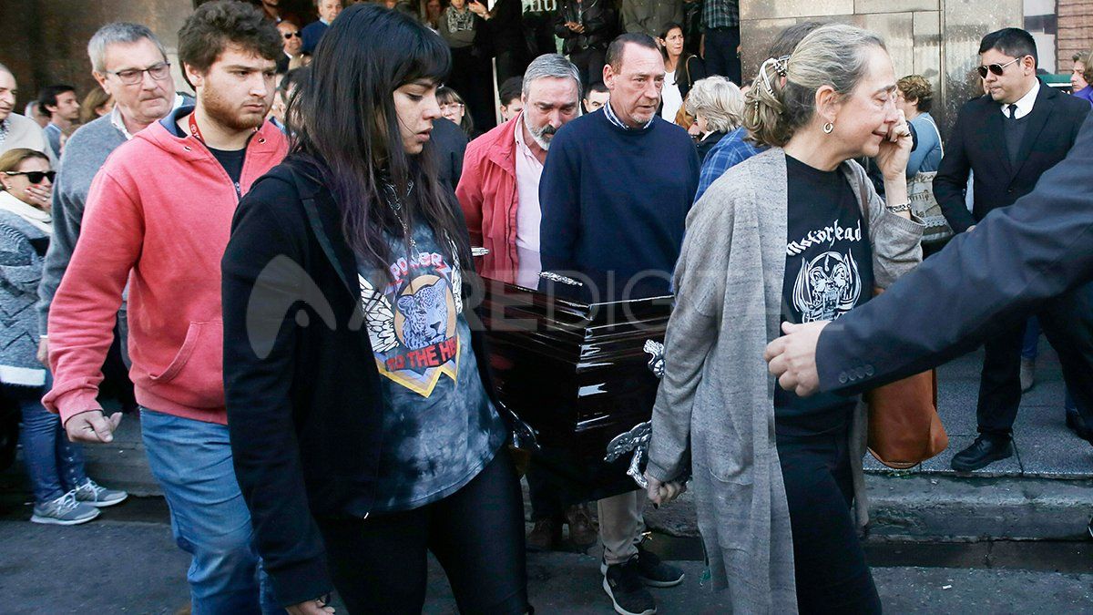 Dolor y conmoción en la sociedad tras el asesinato del joven de 29 años.