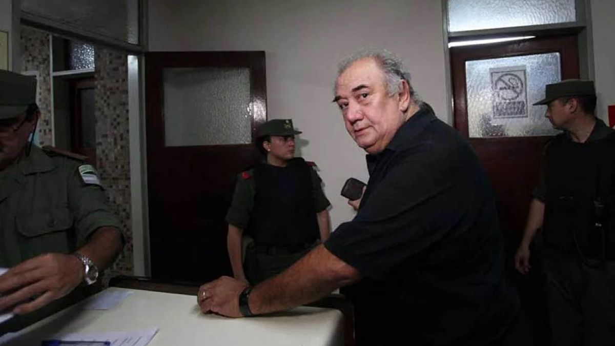Fútbol, un club fantasma cerca de Rosario, narcos y en el medio Don Julio - Aire de Santa Fe - La Gran Radio