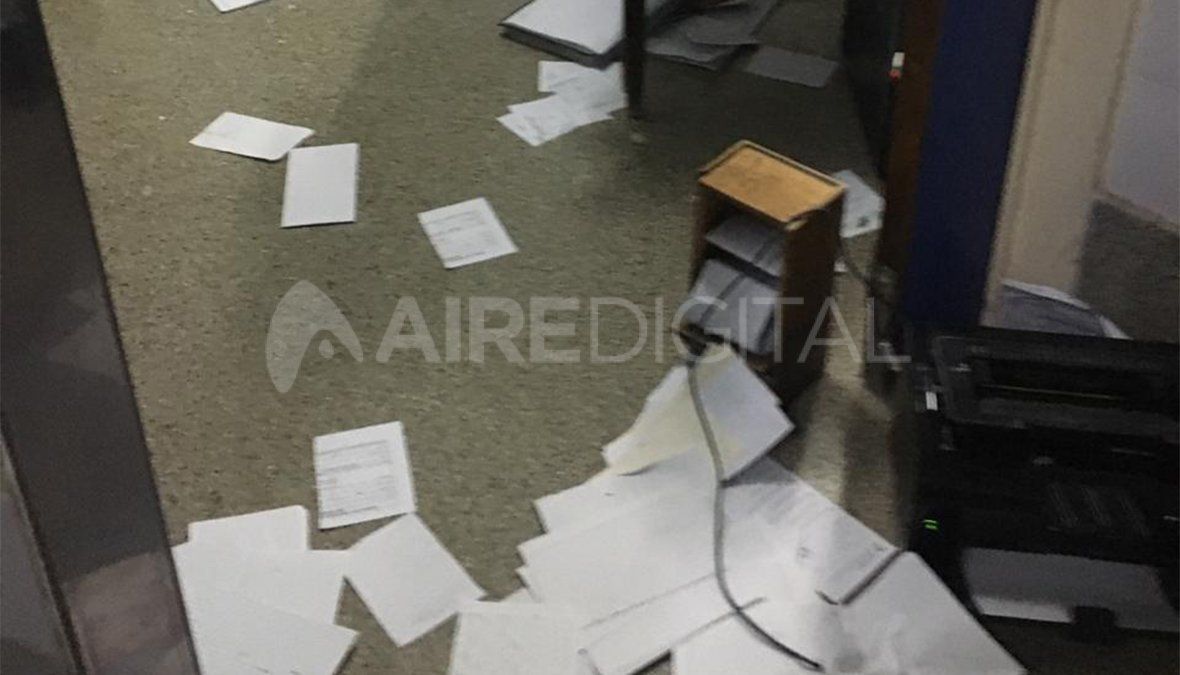 Destrozos en el área de Traumatología del Hospital Cullen