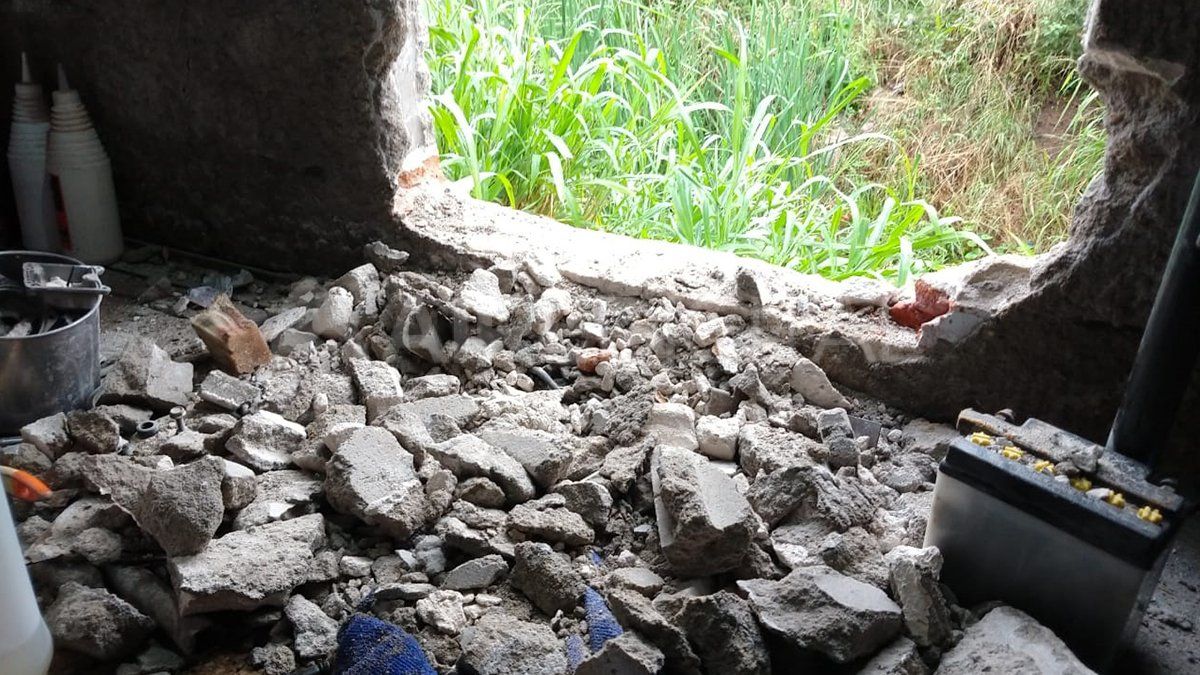 Boquete en la pared del lavadero