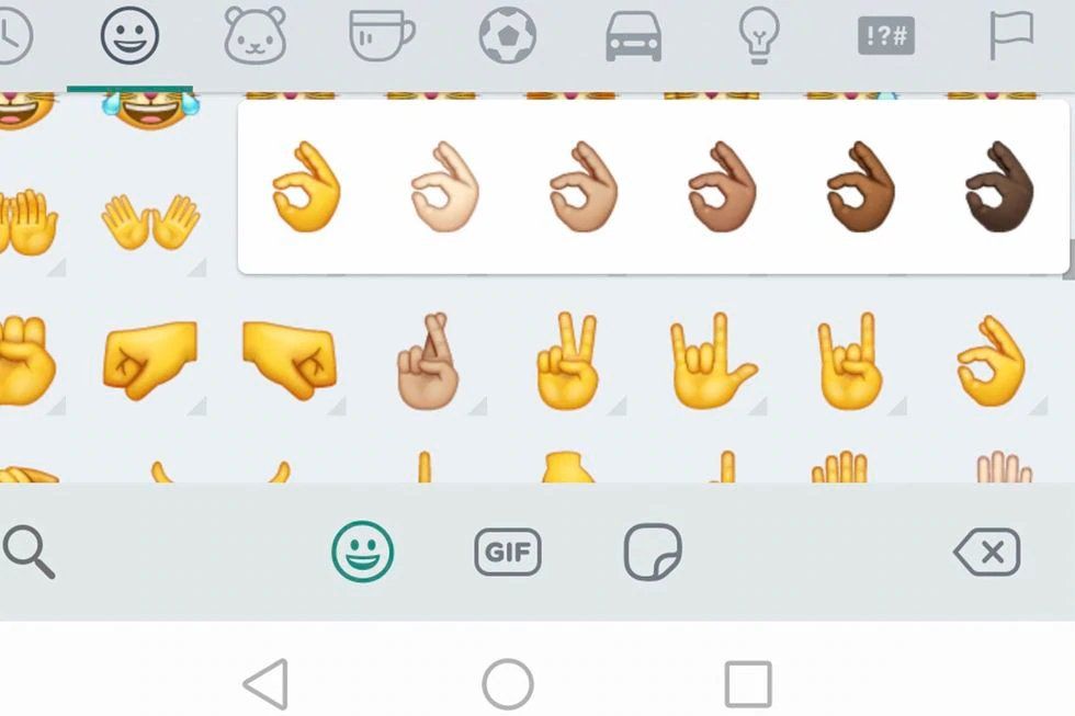 El curioso significado del emoji de la mano de WhatsApp