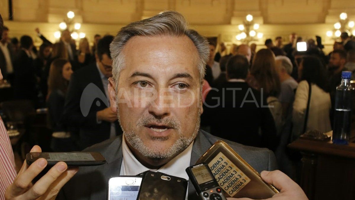 Marcelo Lewandowski juró como senador del departamento Rosario.