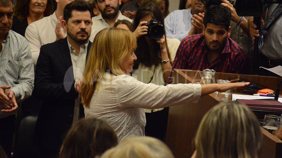 Jura María Mercedes Benedetti.