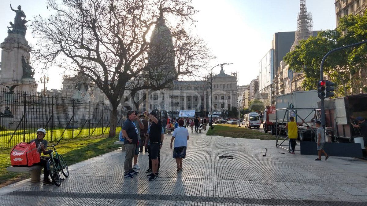 Preparativos de la asunción presidencial en Congreso.