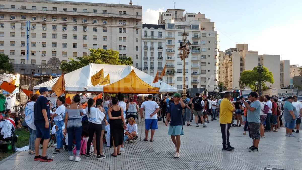 Preparativos de la asunción presidencial en Congreso.