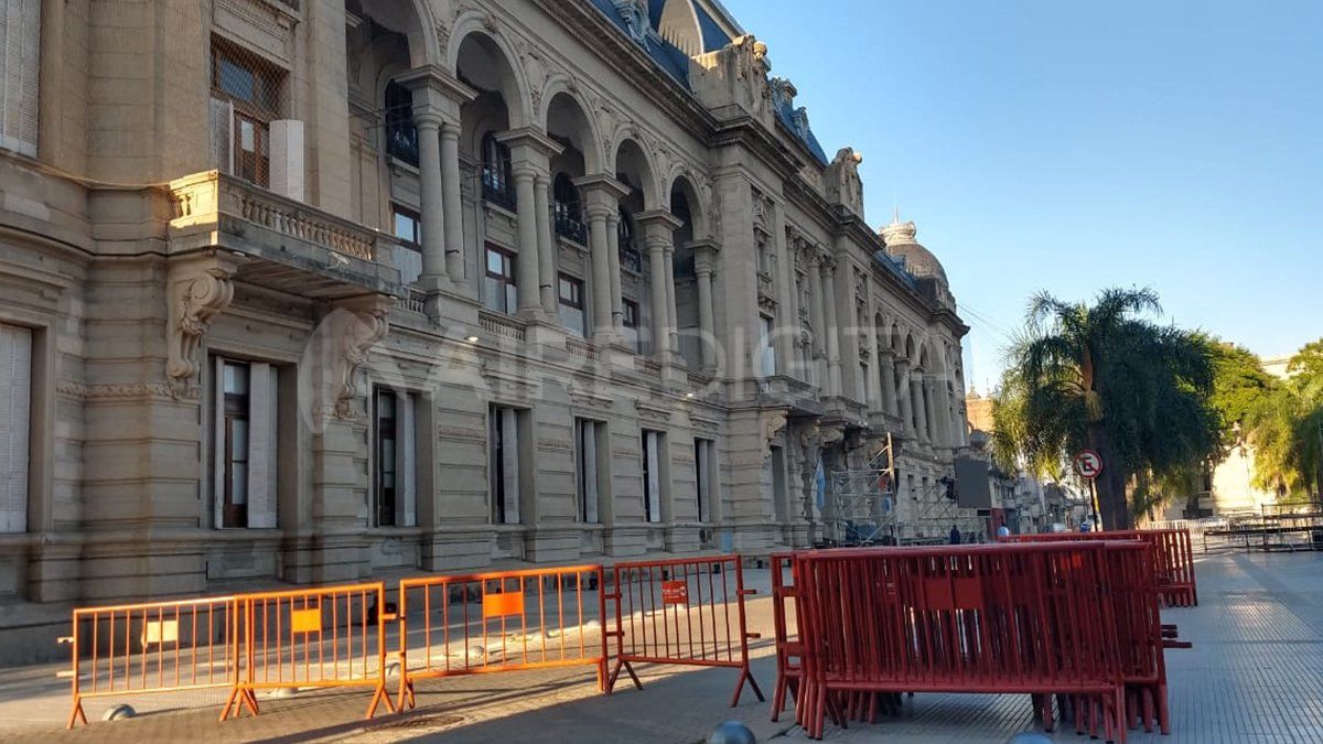 Preparativos para la asunción del gobernador Omar Perotti