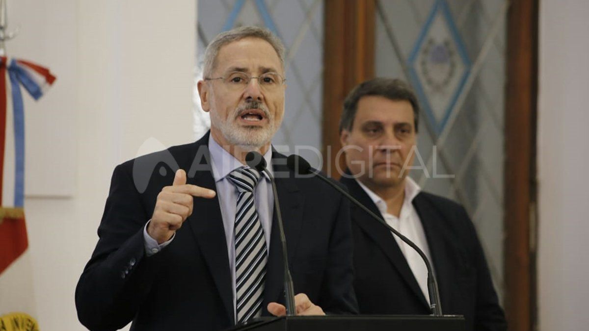 Saín estuvo acompañado durante la presentación por el vocero del gobierno, Leonardo Ricciardino.
