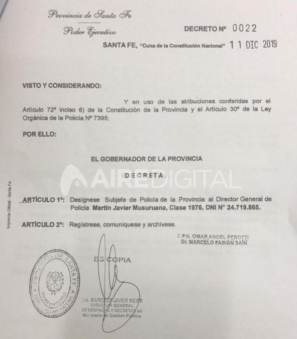 El decreto mediante el cual Omar Perotti designó a Musuruana como subjefe de la Policía de Santa Fe