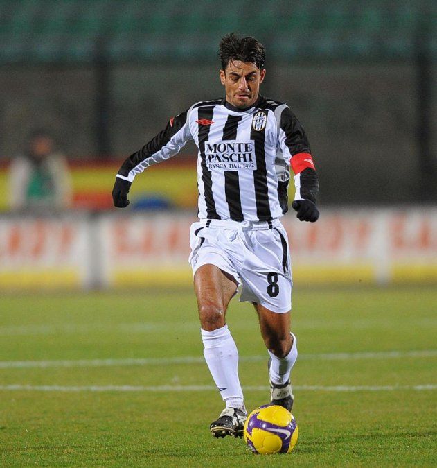 Simone Vergassola, jugador retirado que se desempeñó en el Siena italiano durante varias temporadas.