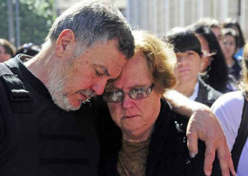 Los padres de Paula Perassi motorizan el reclamo de justicia hace nueve años.