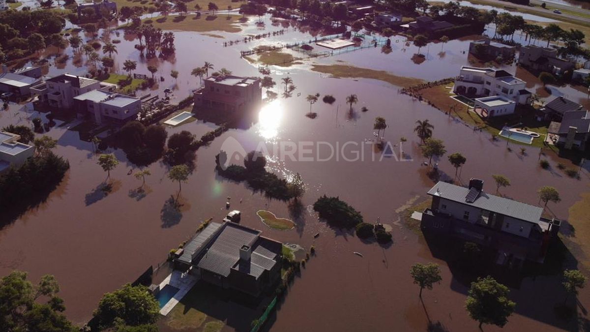 Así quedó el barrio privado Dos Lagunas tras las lluvias.