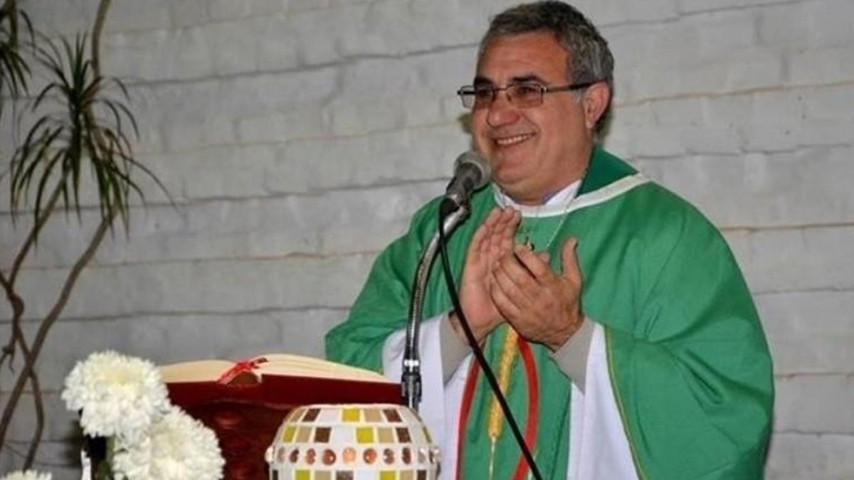 El cura Néstor Monzón era sacerdote de la Parroquia María Madre de Dios, en Reconquista.