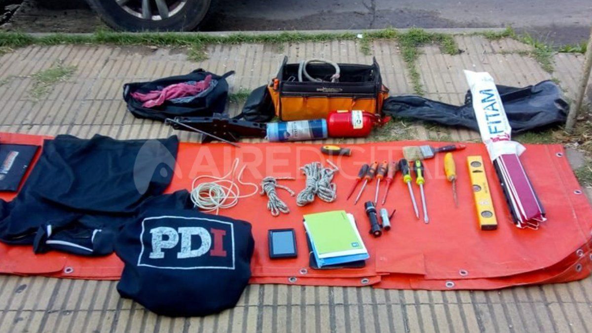 Elementos secuestrados con los que la banda concretaba los escruches