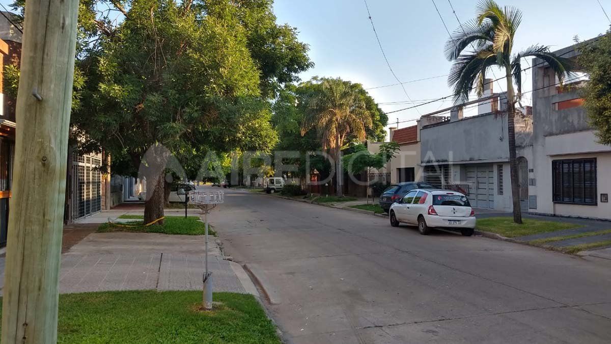 Alvear 6700. María Selva