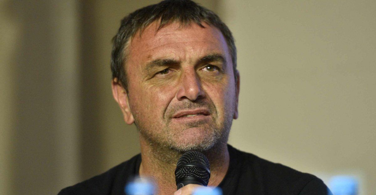 18 de diciembre. Desde las redes sociales del Sabalero confirmaron que Diego Osella volvería a ser el entrenador del equipo.