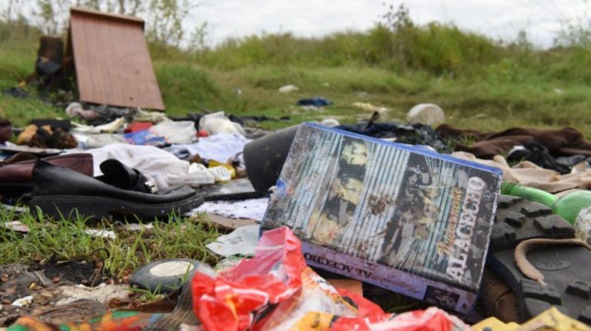 Los restos del incendio en barrio Las Flores.