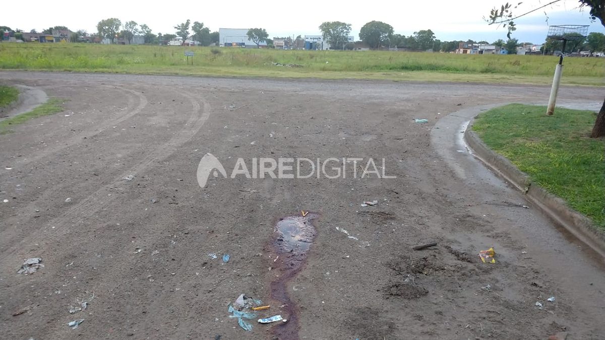A Cabrera lo mataron este jueves a la madrugada de un solo disparo en la cabeza. Lo encontraron tirado en esta calle.