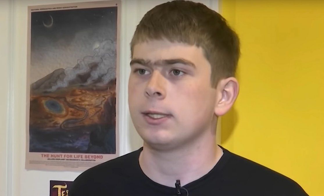 Wolf Cukier tenía la tarea de examinar “variaciones en el brillo de las estrellas” en las imágenes capturadas por Tess. Y descubrió un planeta similar a la Tierra.