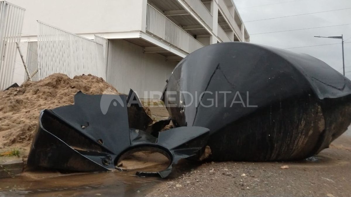 Así estaban las viviendas a mediados de enero, a más de un mes de que el exintendente Corral se las entregara a los vecinos sin condiciones de habitabildiad. Los biodigestores quedaron destrozados.