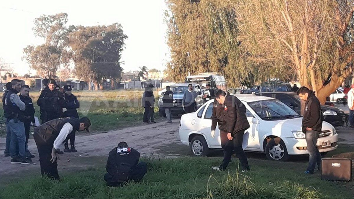 El cuerpo del miembro de la policía de Santa Fe fue acribillado a balazos en Neuquén al 6400.