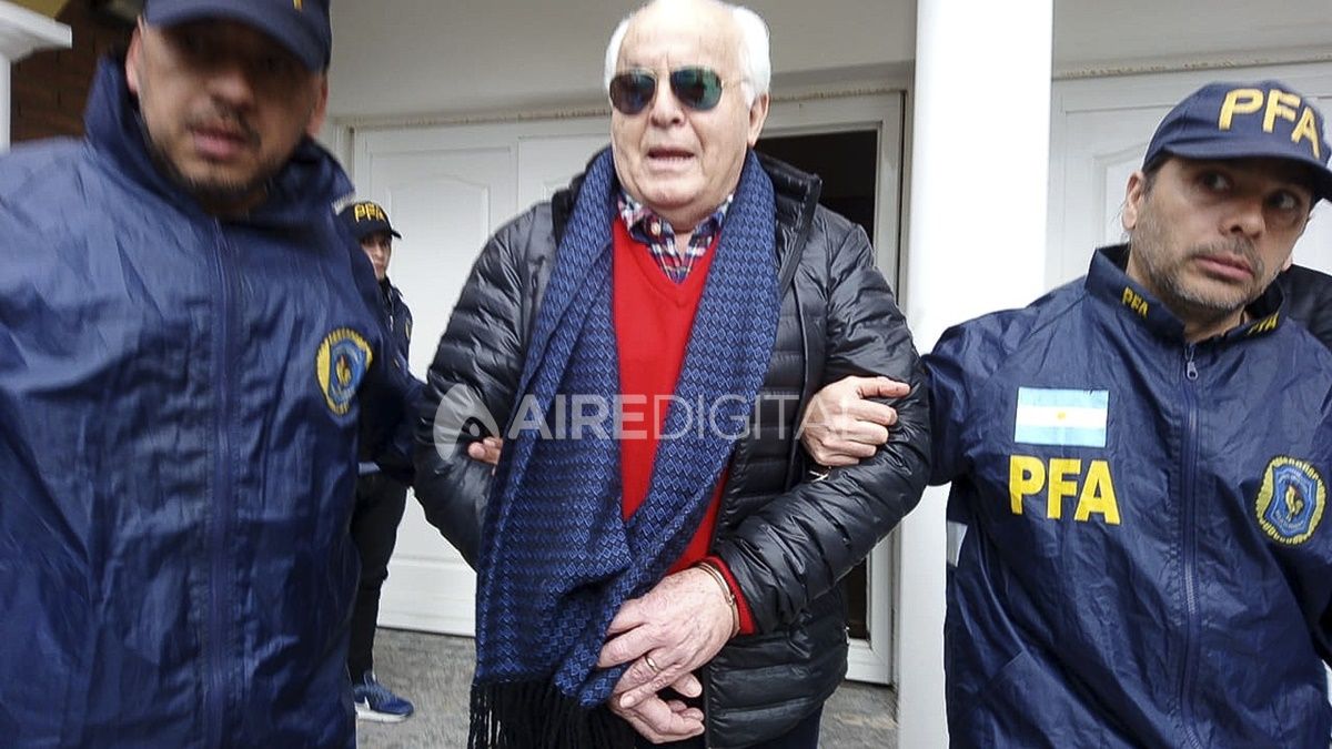 Herme Juárez al momento de ser detenido el 1 de agosto de 2019. Este lunes, fue excarcelado.