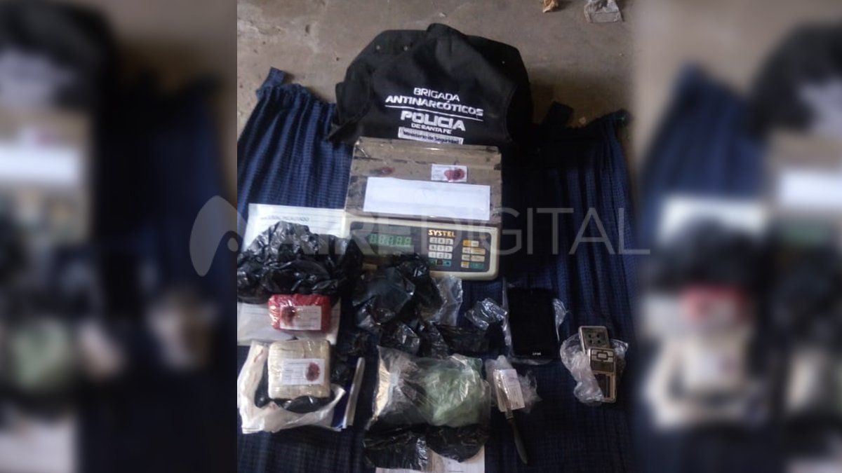 Parte del material estupefaciente secuestrado en el procedimiento.