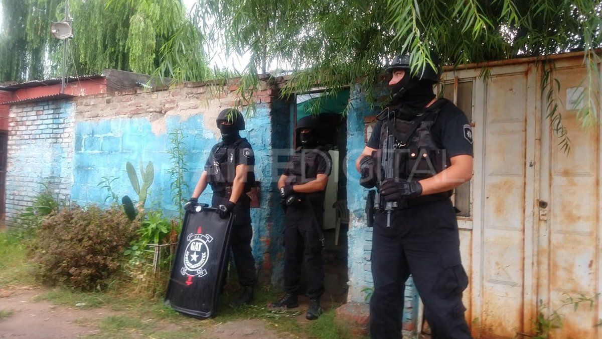 Allanamientos en Uruguay 3800-3900