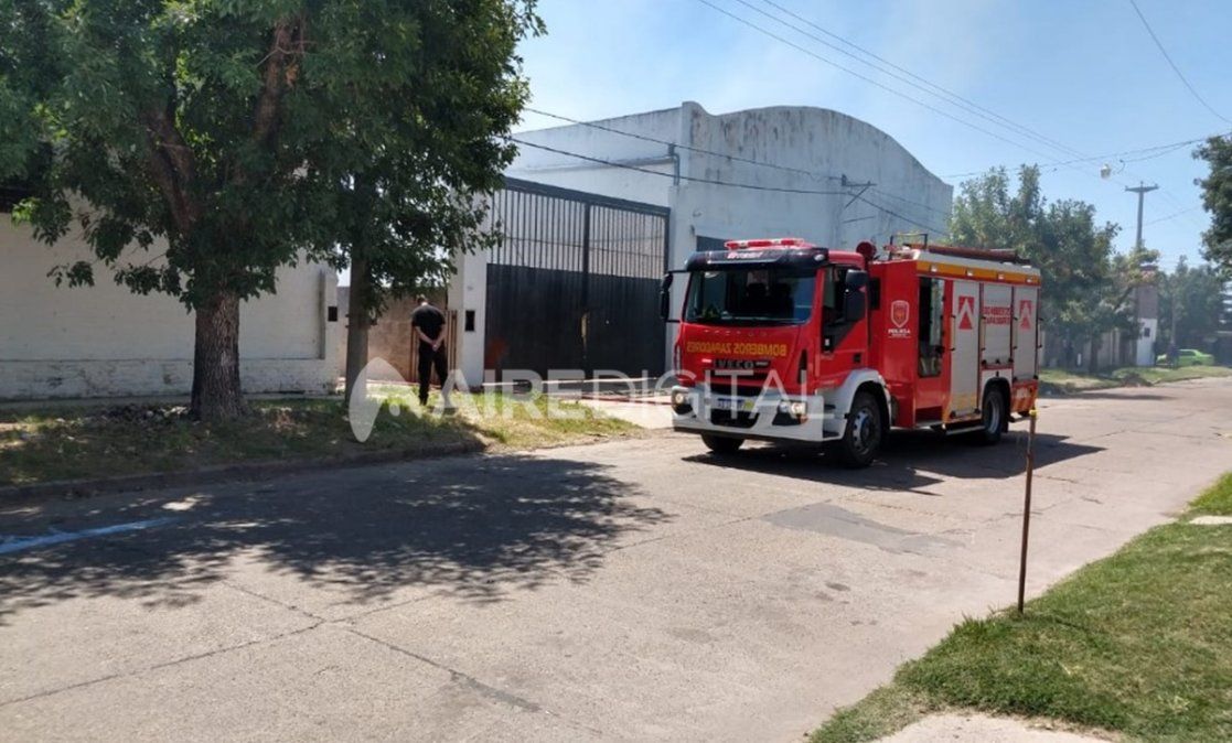 Los bomberos trabajaron en el lugar