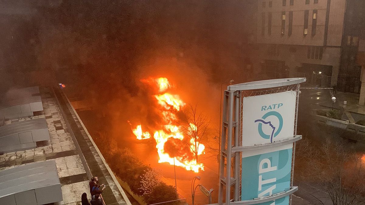 Incendio en la estación de tren Gare de Lyon en París.