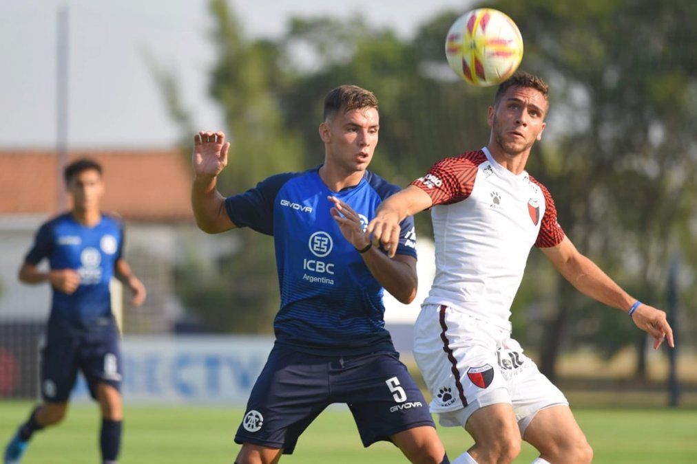 Colón enfrentó a Talleres en el predio deportivo en <a href=