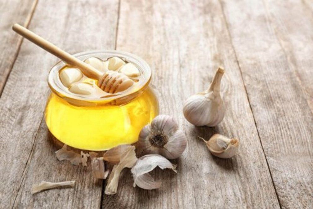 Cómo preparar miel de ajo para combatir las enfermedades respiratorias Salud Cómo preparar miel de ajo para combatir las enfermedades respiratorias Salud