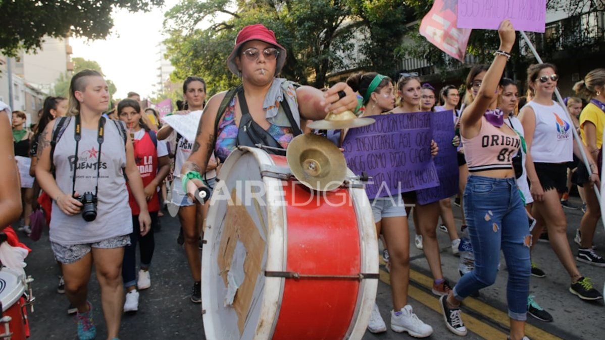Así se vivió la multitudinaria manifestación por el 8M en Santa Fe Así se vivió la multitudinaria manifestación por el 8M en Santa Fe