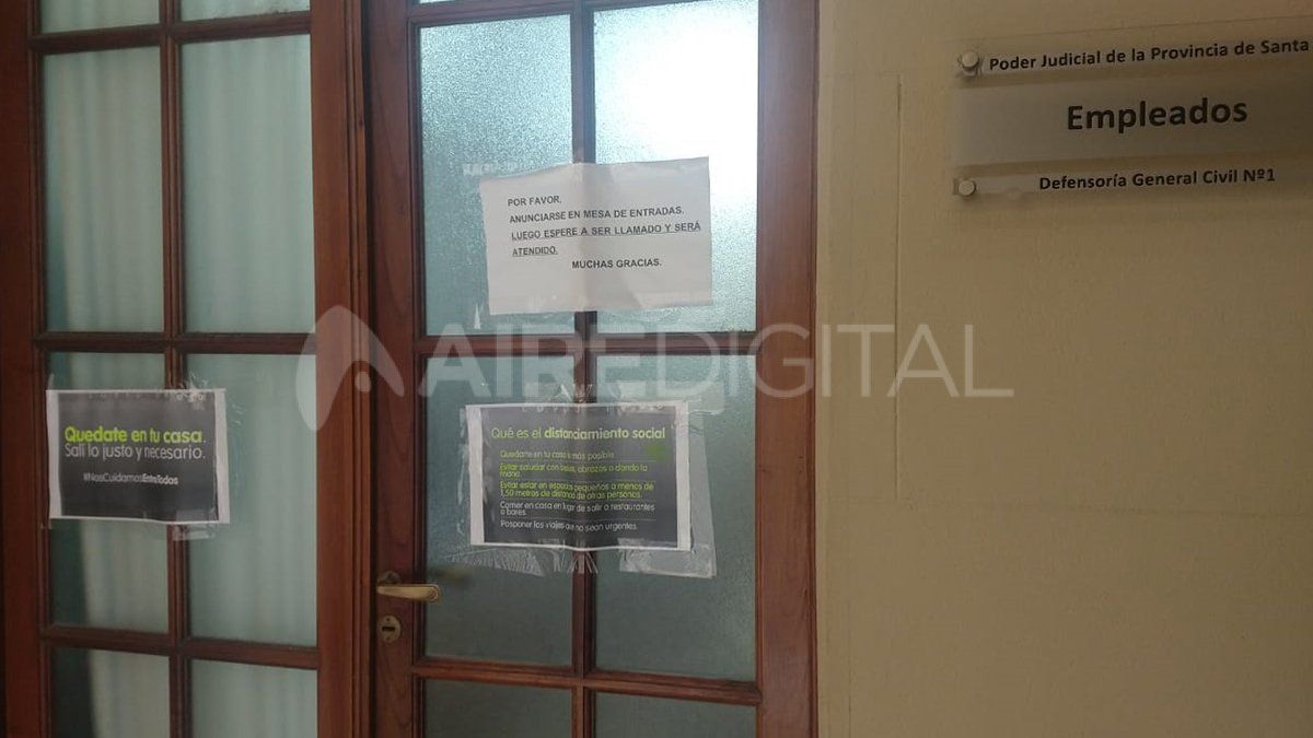 Las oficinas de atención al público restringen el ingreso