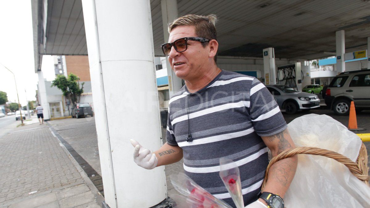 Carlos es el florero